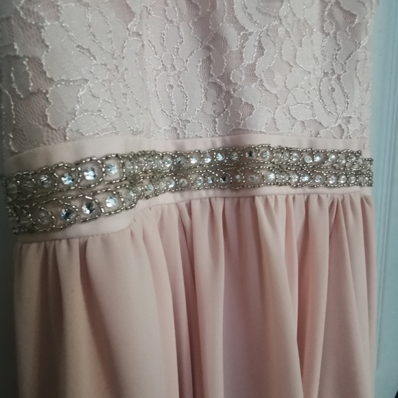 le chateau lace & crepe high low cocktail dress - Picture 4 of 8